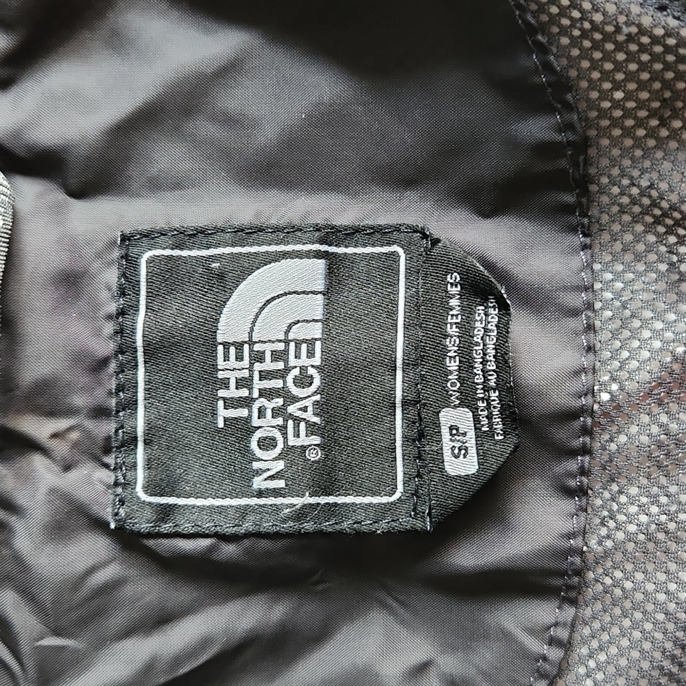 Northface windbreaker/raingear